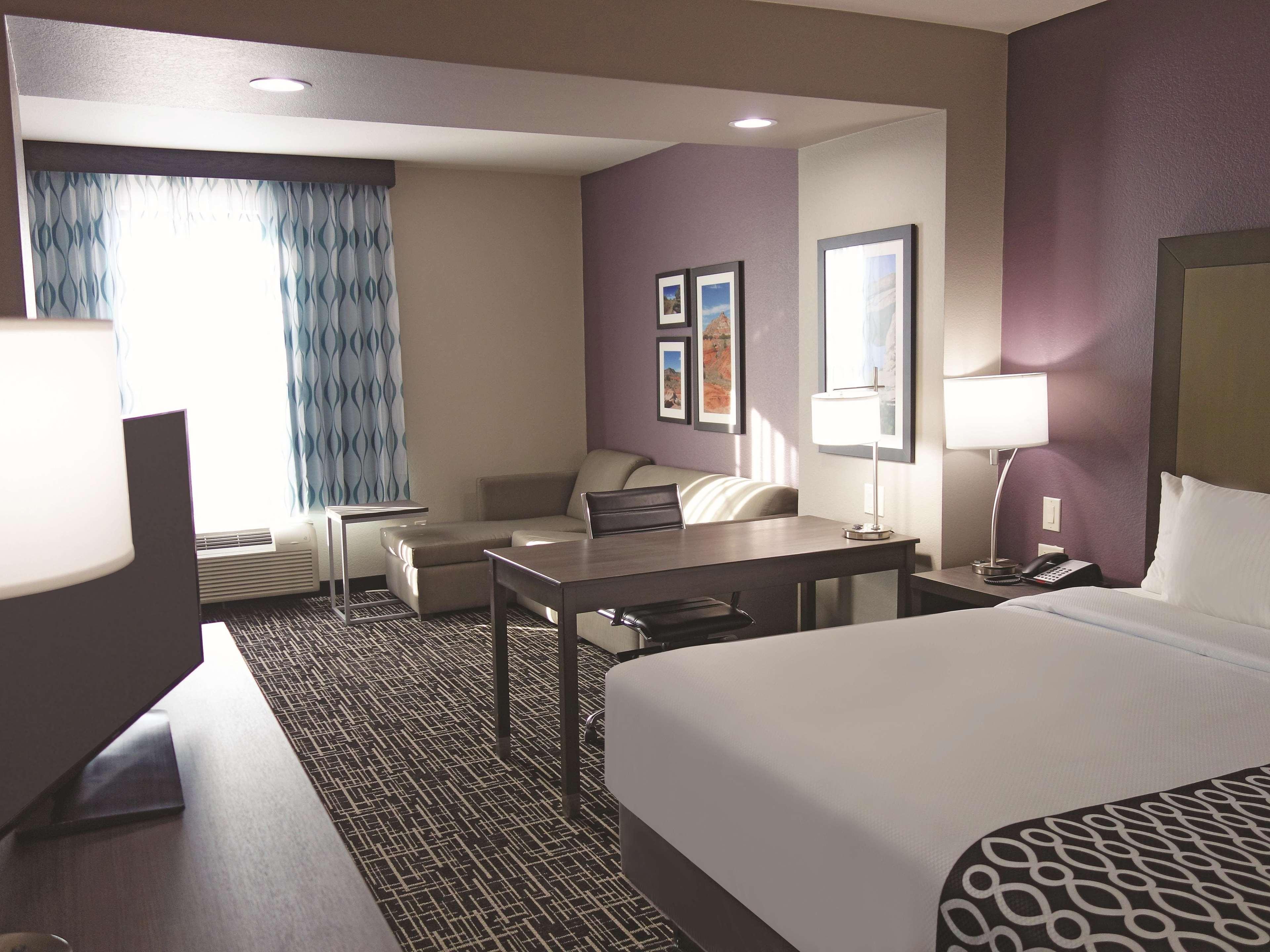 La Quinta By Wyndham Pampa Hotell Eksteriør bilde