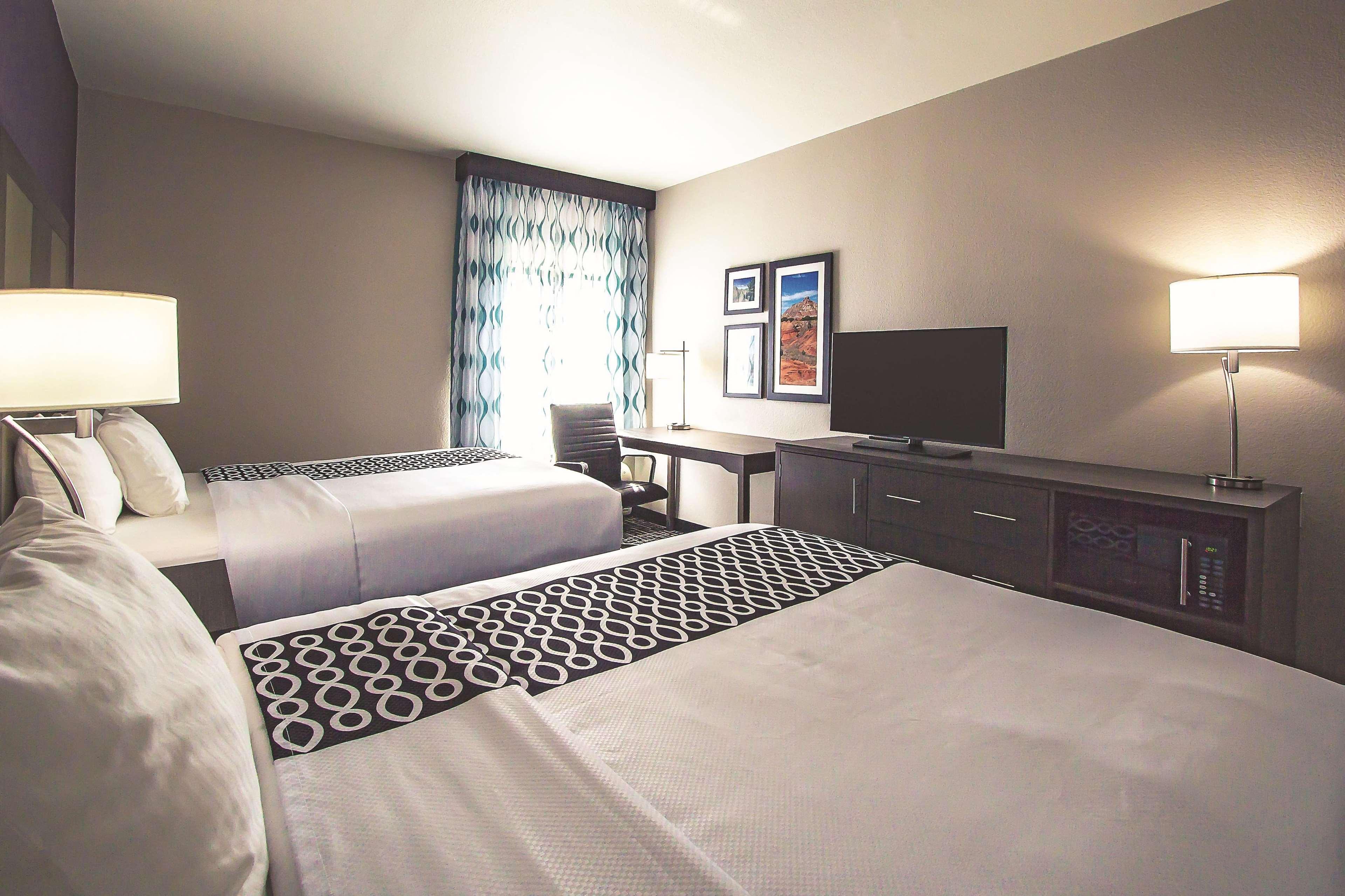 La Quinta By Wyndham Pampa Hotell Eksteriør bilde