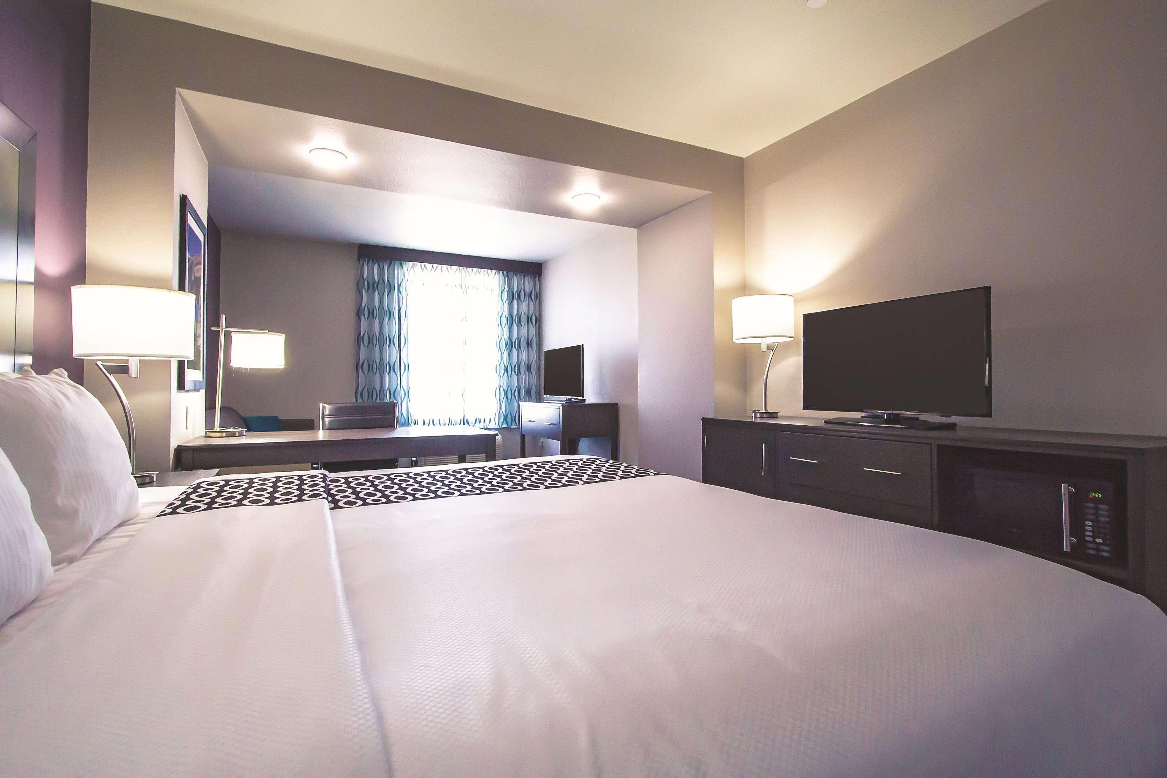 La Quinta By Wyndham Pampa Hotell Eksteriør bilde